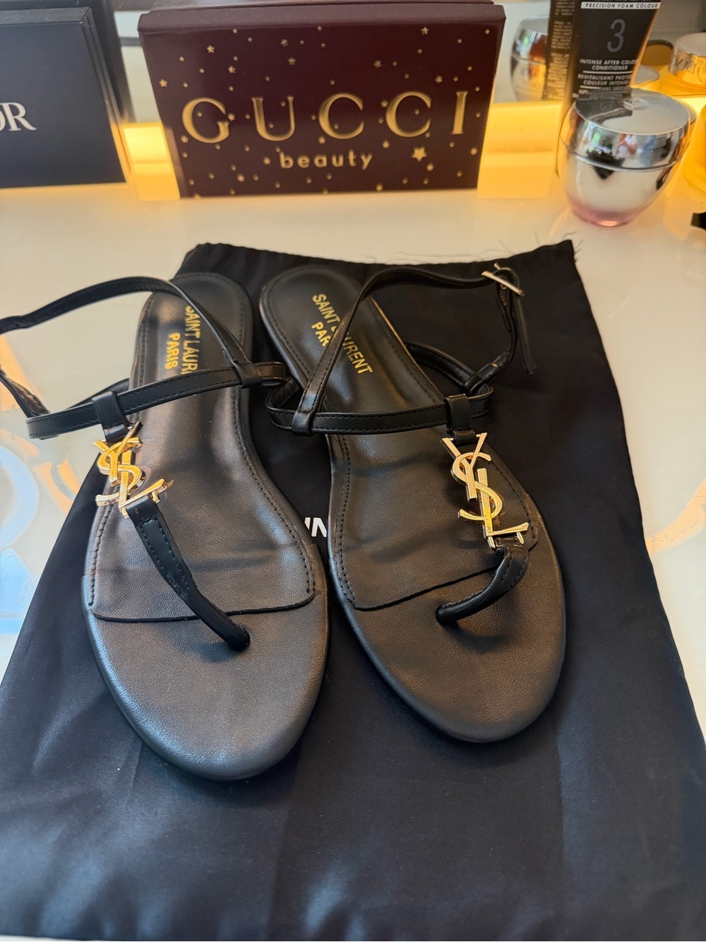 Saint Laurent Black Leather YSL Logo Thong Sandals - Picture 7 of 7